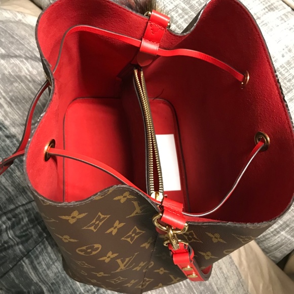 Louis Vuitton Neonoe - Picture 5 of 9